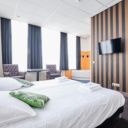 Hotel De Tolkamer מראה חיצוני תמונה